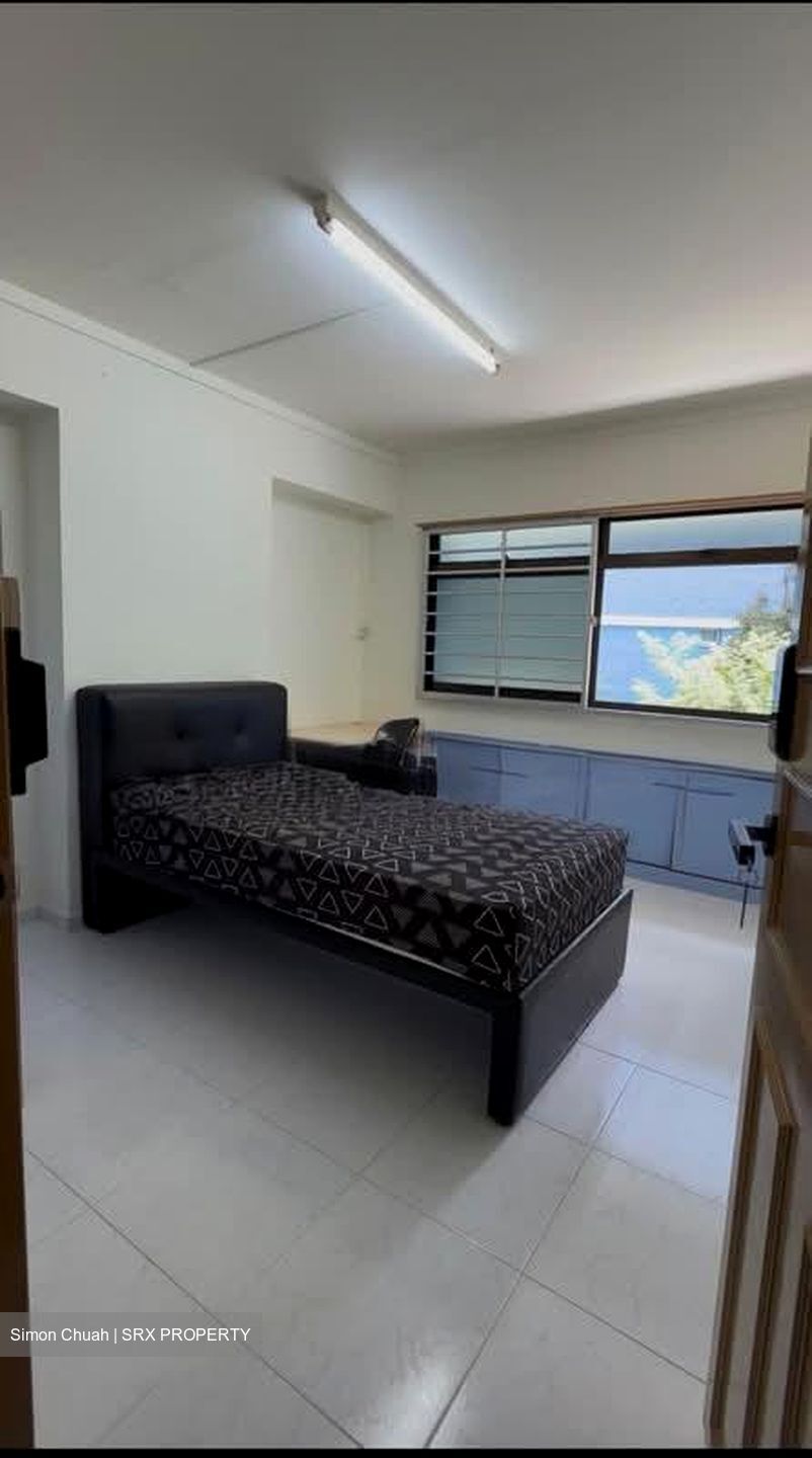 Blk 729 Tampines Courtview (Tampines), HDB 5 Rooms #574006321